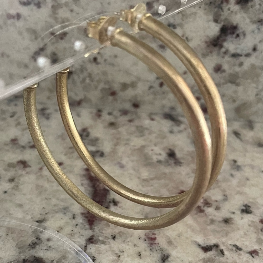 Sheila Fajl Everybody’s Favorite Hoop Earrings Brushed Champagne 18K Gold 2.5” - Picture 5 of 6
